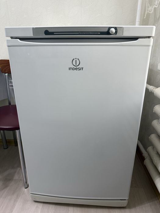 Морозильник Indesit