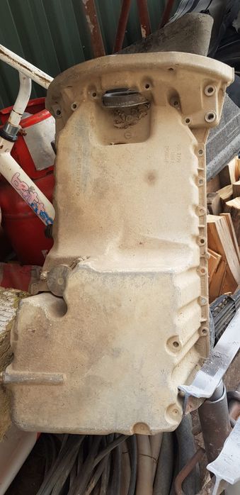 Baie de ulei vito w639