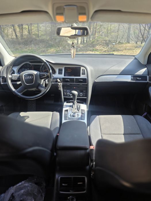 Vând  Audi A6 2010