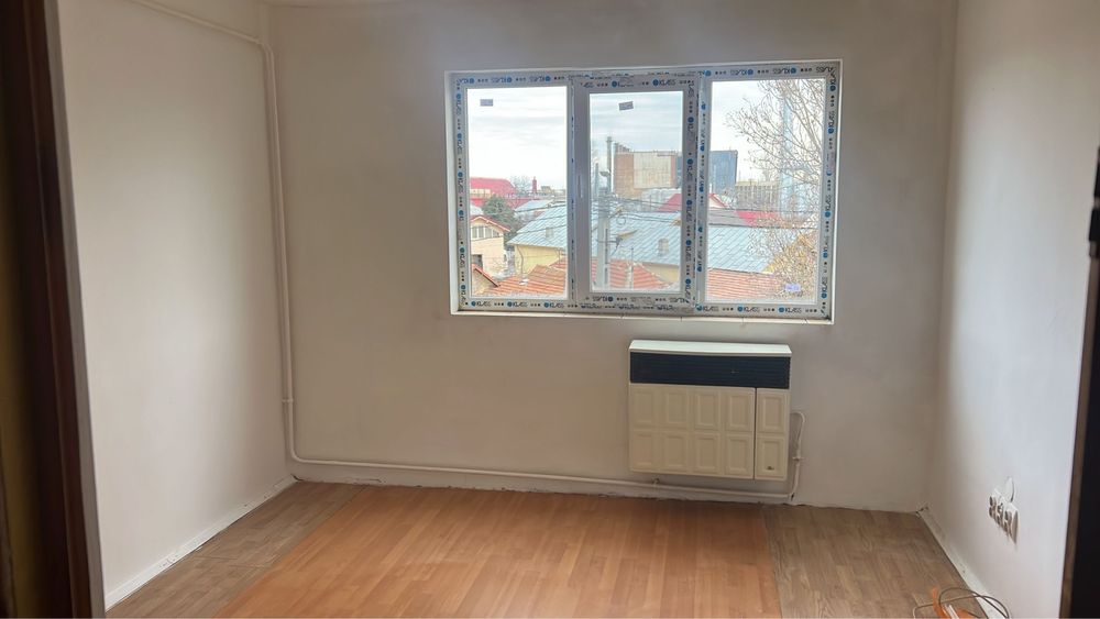 Vand camera camin/garsoniera ,25mp2 Bloc Rotec