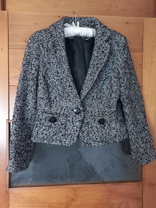 Haina mărimea xs. Firma m&s.