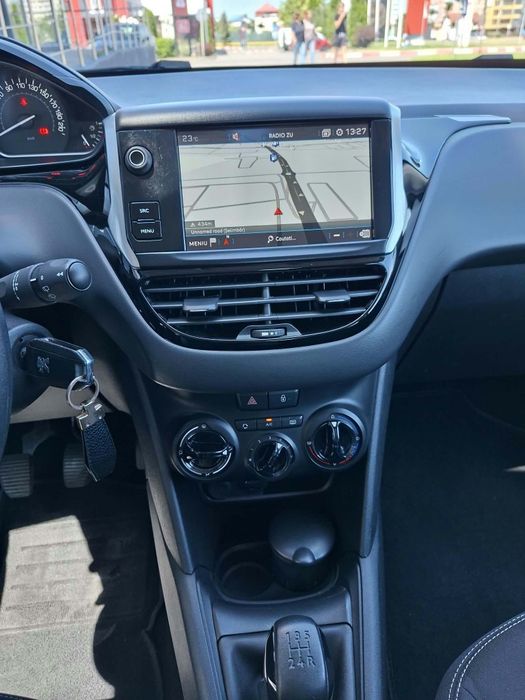 PEUGEOT 208 2017 — imagine 4