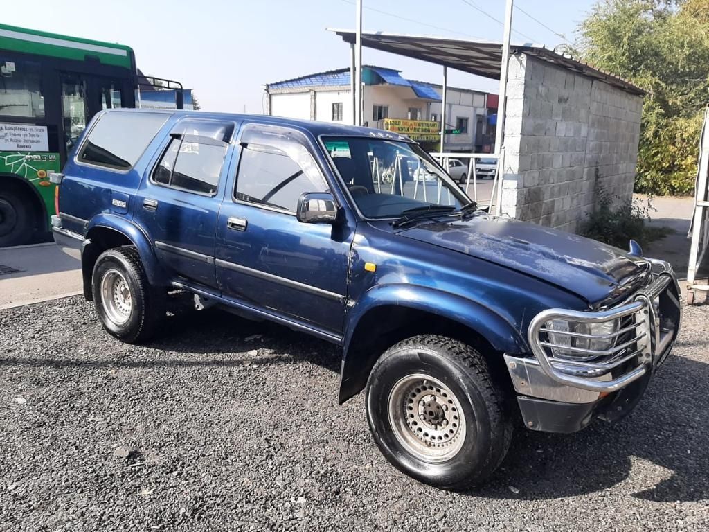 Toyota hilux surf 1993