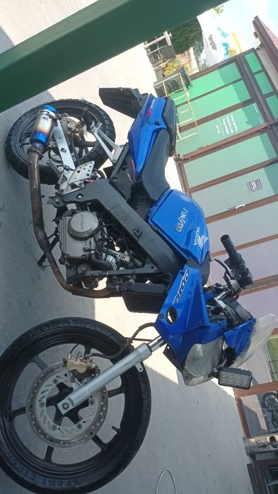 Vand sau schimb honda cbr de 125
