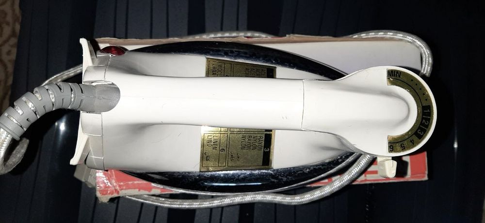 Продаётся новый утюг