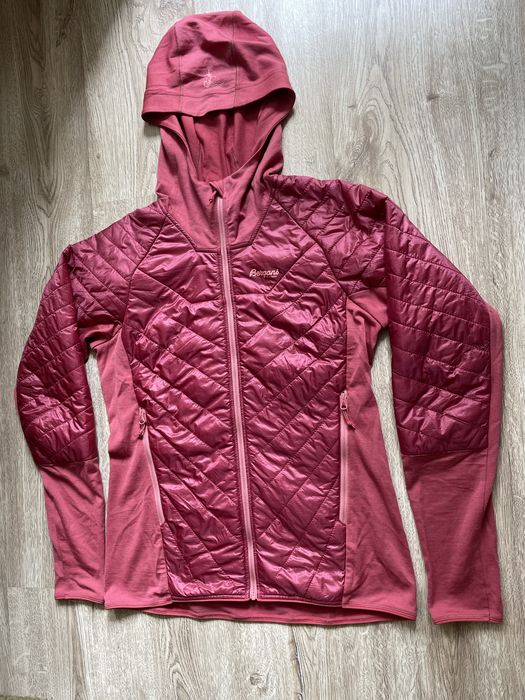 Bergans Helly Hansen Nike  ветровка пухено яке