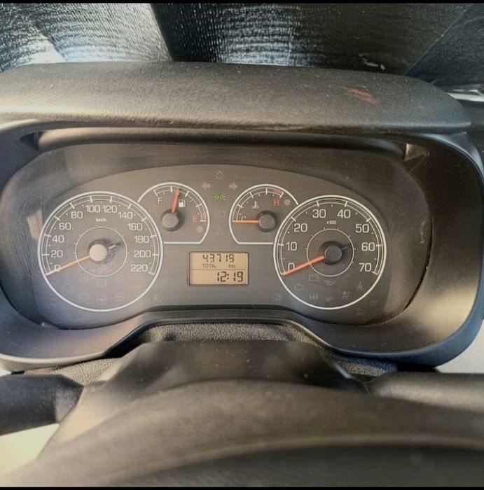 Fiat Punto 1.2 Benzină (2010) — 43.700 KM Reali! Acte la zi