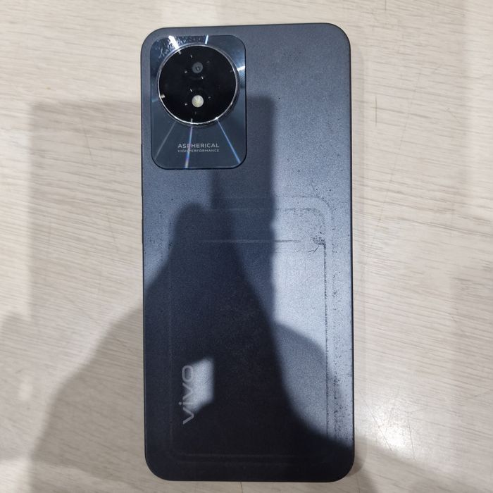 Продам телефон Vivo Y02t.
