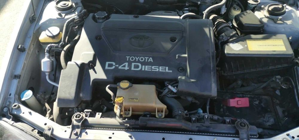 Тойота Авенсис .