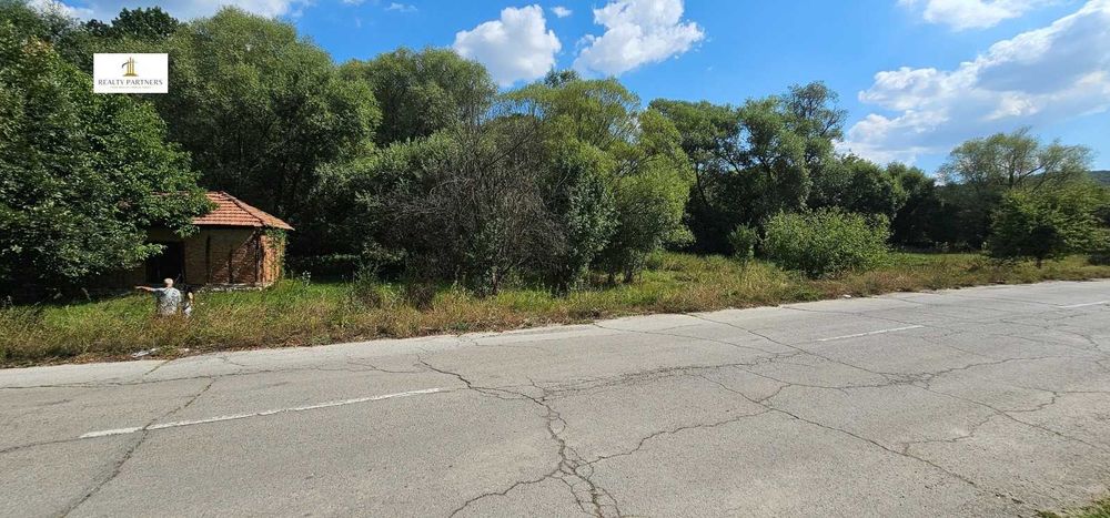 Продава се Парцел в с. Кралев дол, Област Перник - 3750 кв.м за 60 €/кв.м - Снимка #6