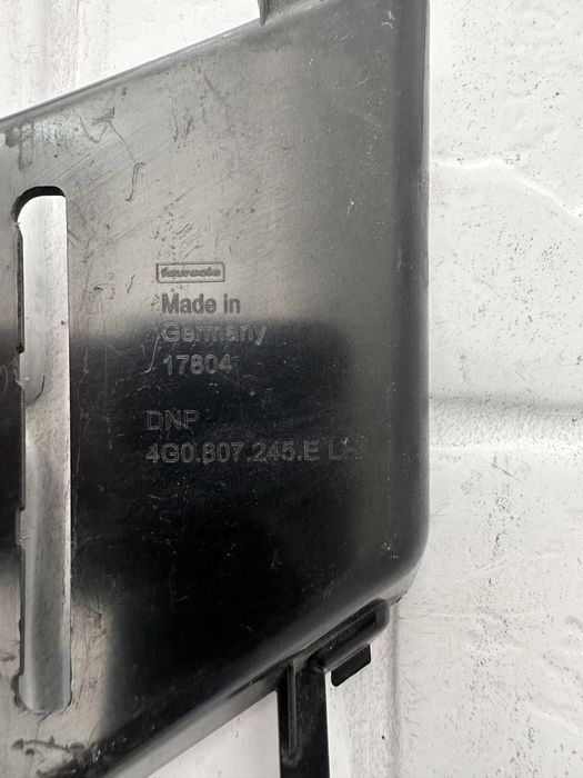 Лява решетка AUDI A6 C7 ALLROAD Фейслифт 4G0807647M 4G0807681AL