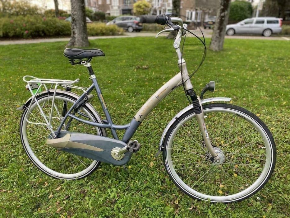 Bicicleta de oras olandeza cu 7 viteze Shimano Nexus