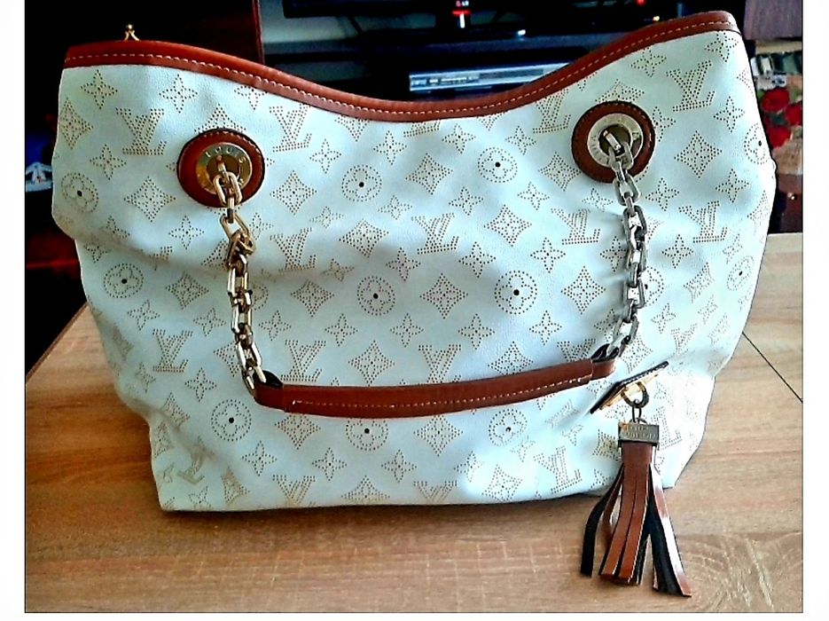 и нови  и ефектни  чантички