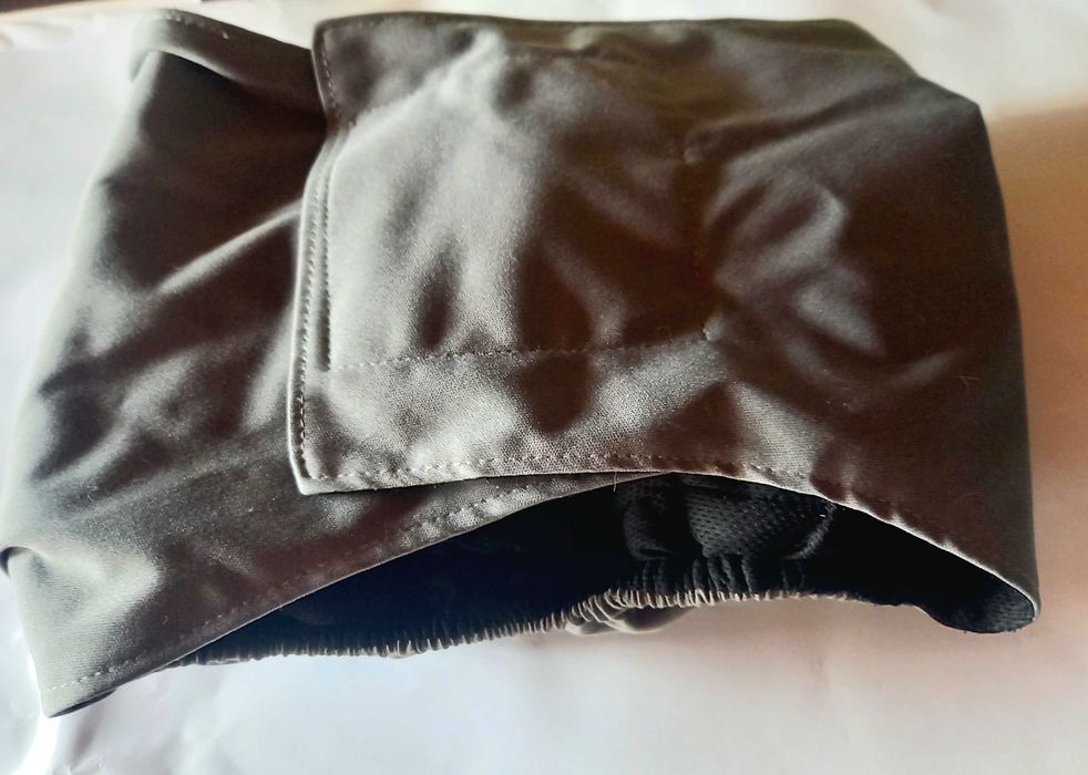 Scutece reutilizabile lavabile pentru caini