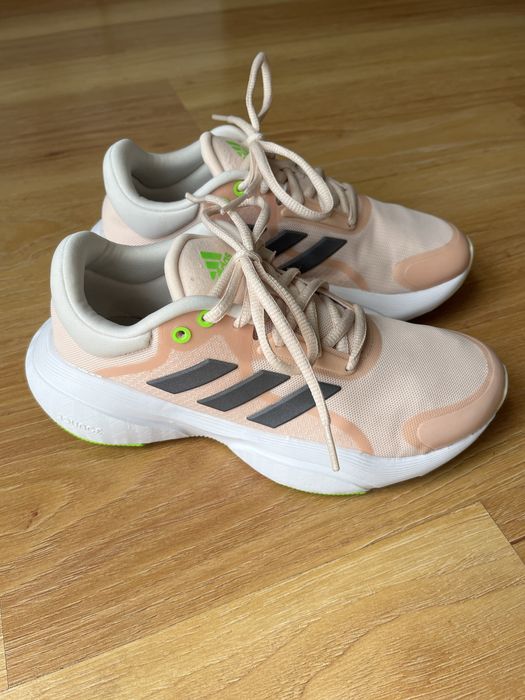 Маратонки Adidas 36
