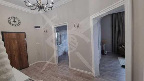 Дава се под наем Етаж от къща в София, Хладилника - 90 кв.м за 750 € - Снимка #6
