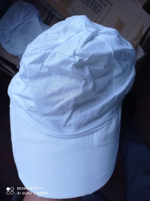 Кепка сотилади 2000 сўм ками йўқ