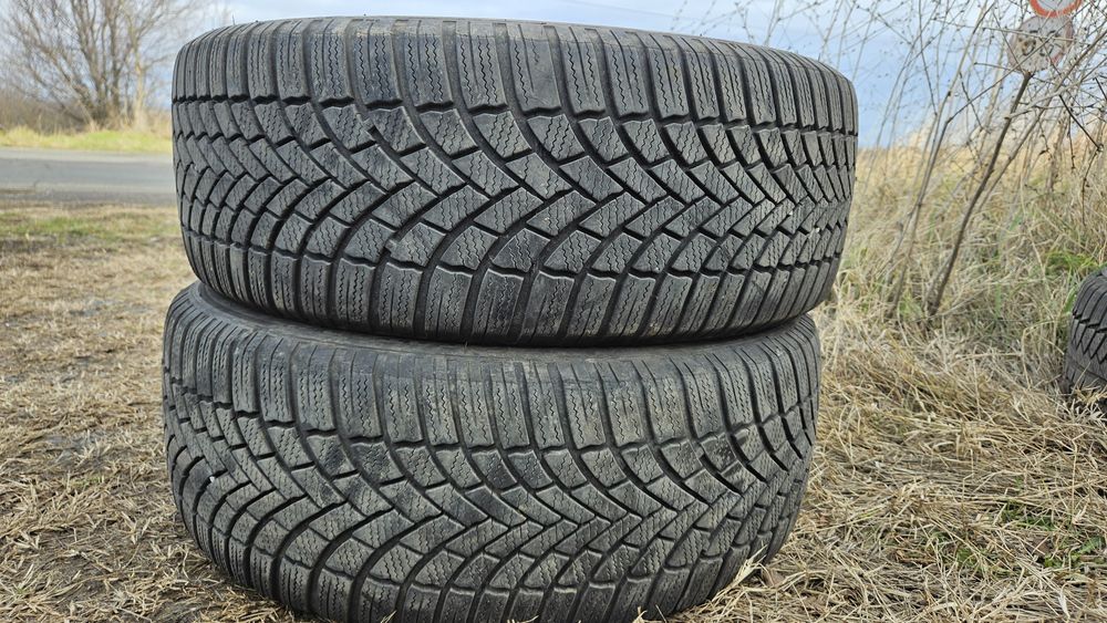 2бр гуми 215 55 17 дот 22 бриджстоун