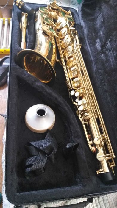 Продавам Саксофон