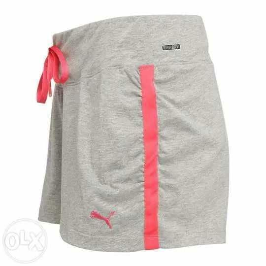 Pantaloni scurti pentru femei (dama) Puma Sweat Shorts