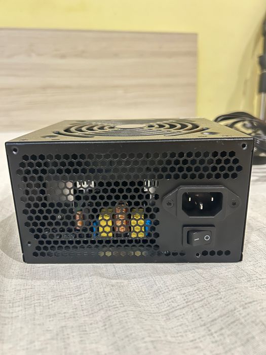 Gigabyte Захранване за компютър P550B 550w В ГАРАНЦИЯ.