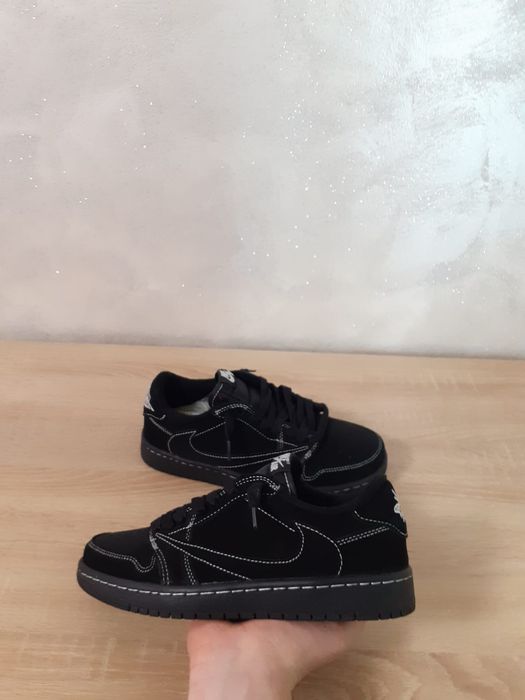 Nike Air Jordan 1 Low x Travis Scott