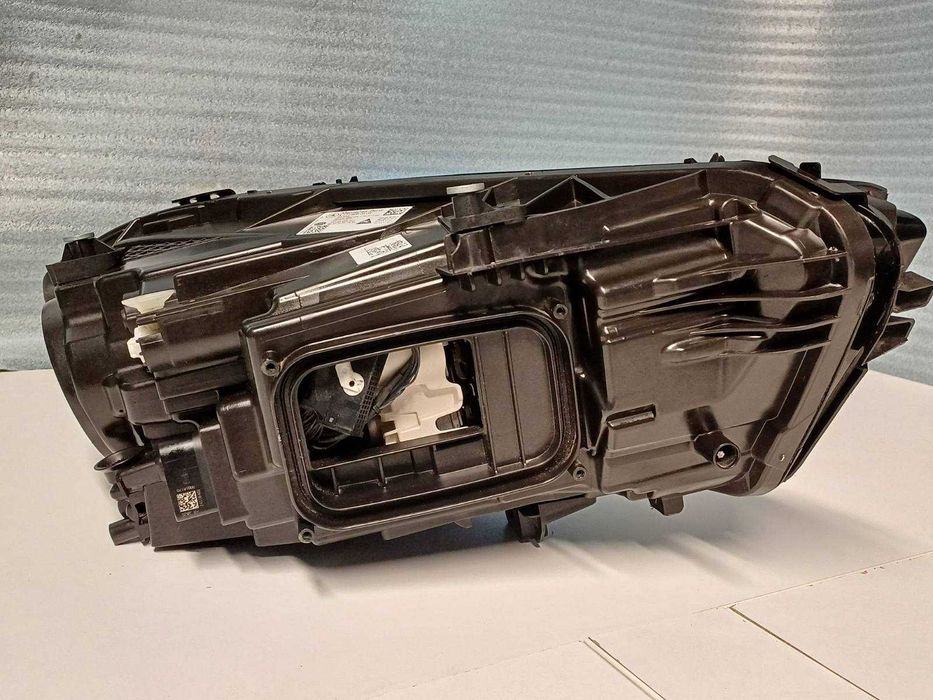 фар ляв и десен фарове Mercedes w177 A klass 2018-2025г. #1020 #1021