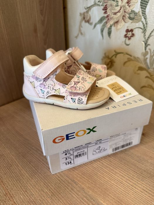 Сандали для девочки