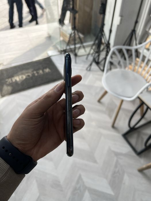 iPhone 11 pro 64GB sotiladi srochna!