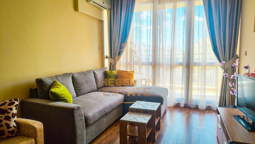 Продава се Двустаен апартамент в к.к. Златни пясъци - 53 кв.м за 2057 €/кв.м - Снимка #1