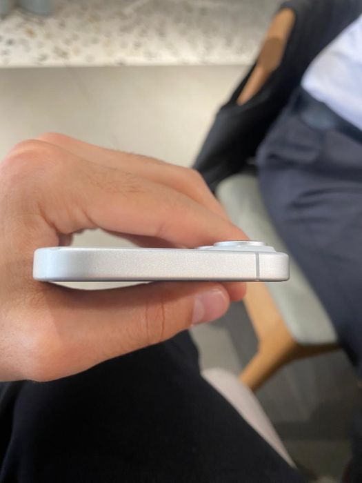 Продаю Iphone 17