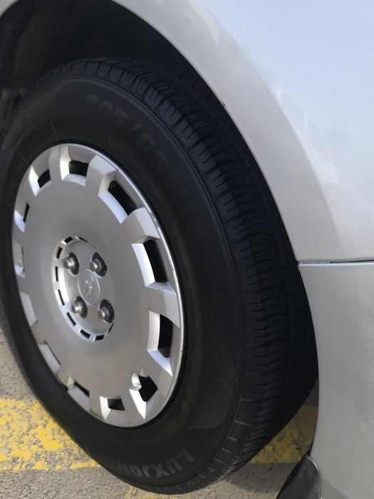 2013 йил 235000 Юрган битта крило краска 2 карич петноси бор