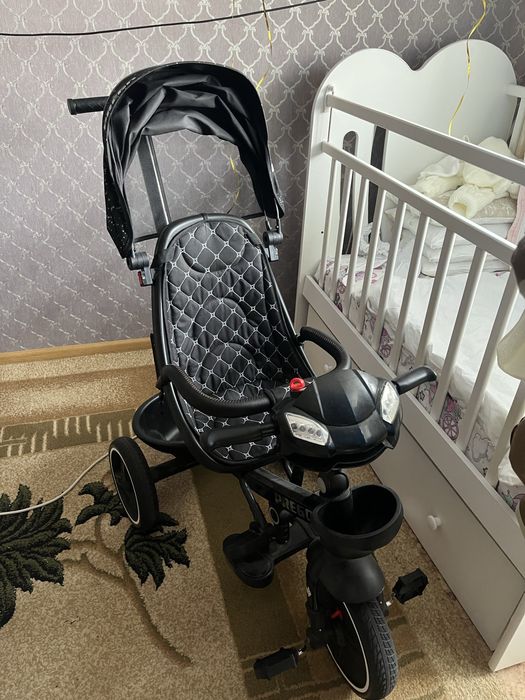 Трехколесный велосипед