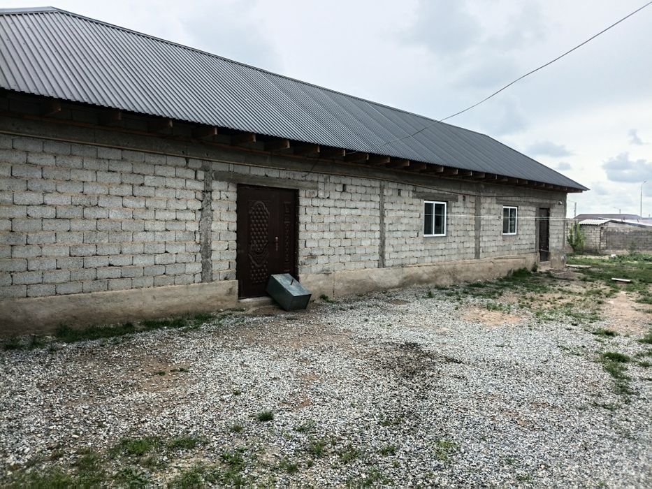 Уй сатылады 8 соттык коршалган