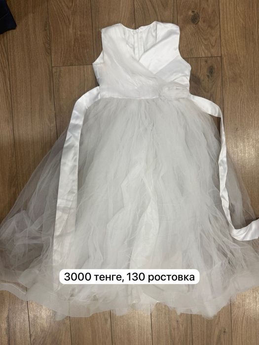 Продам платья для девочки