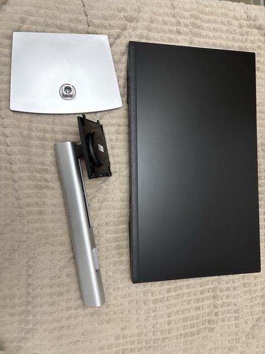 Монитор Dell P2422H