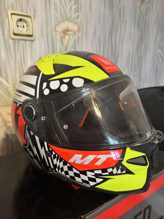 Каска МТ. Размер 61 .