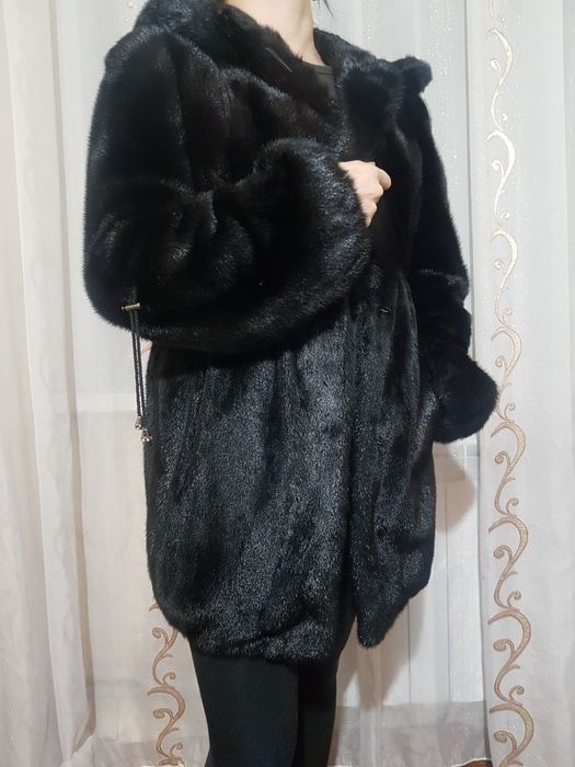 Продам норковую шубку