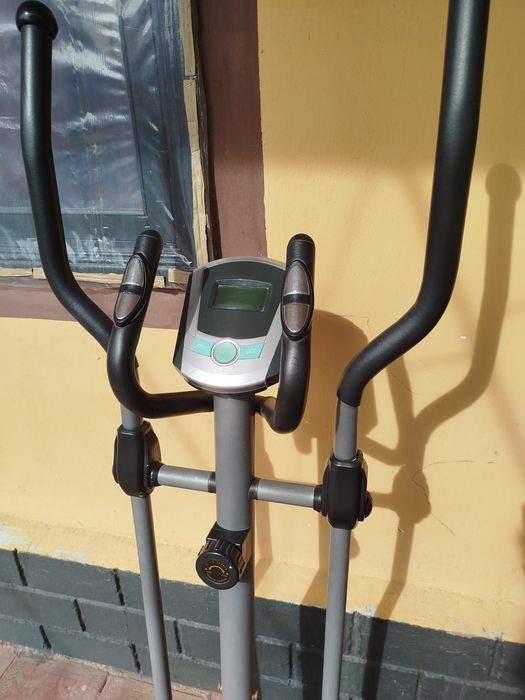 Велотренажёр сотилади срочна