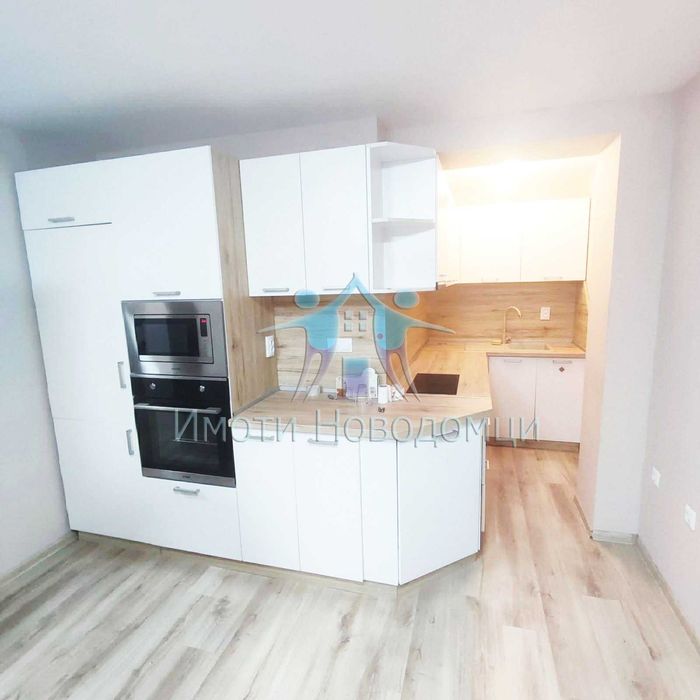 Продава се Тристаен апартамент в Шумен, Пазара - 90 кв.м за 867 €/кв.м - Снимка #1