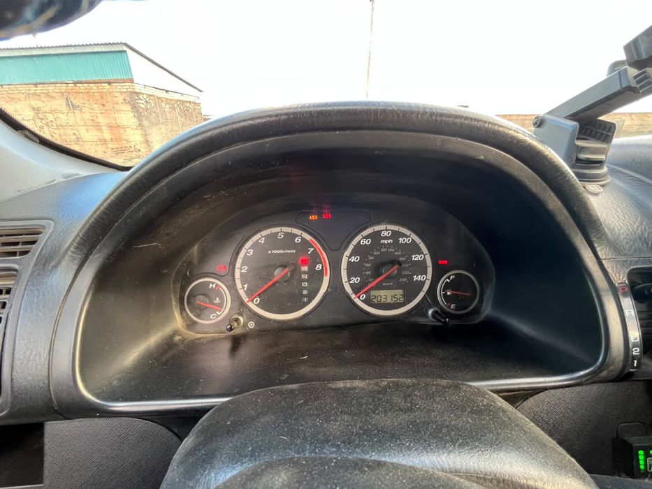 Honda CR-V 2003  2.0л