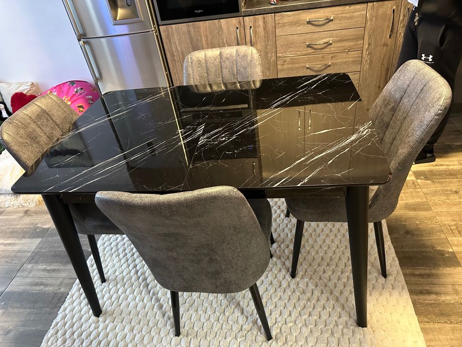 Маса закалено стъкло черна, мрамор