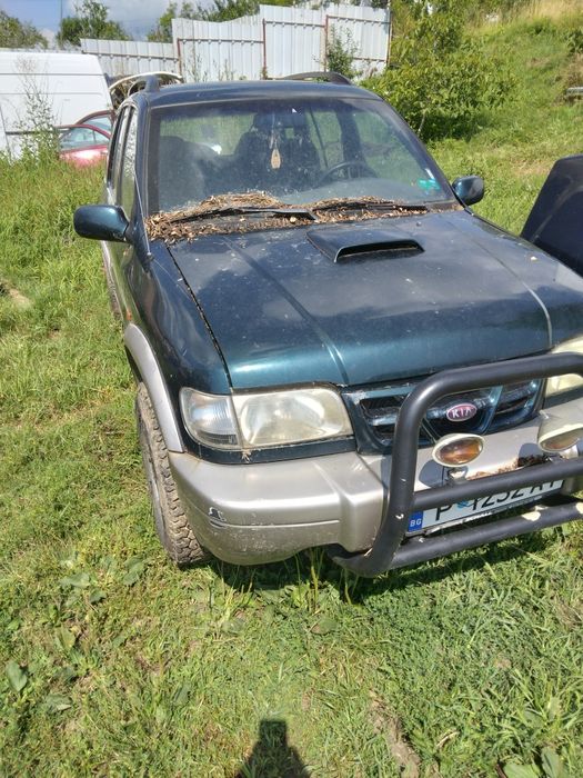 Kia sportage 2.0 diesel  injector usa geam