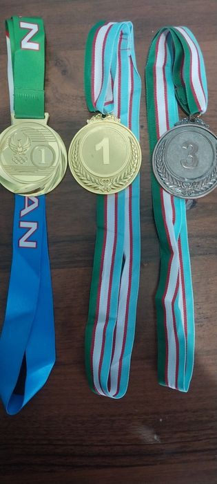 Medal sotiladi obmen