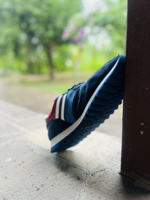 Кроссовки  44 - 45 размер