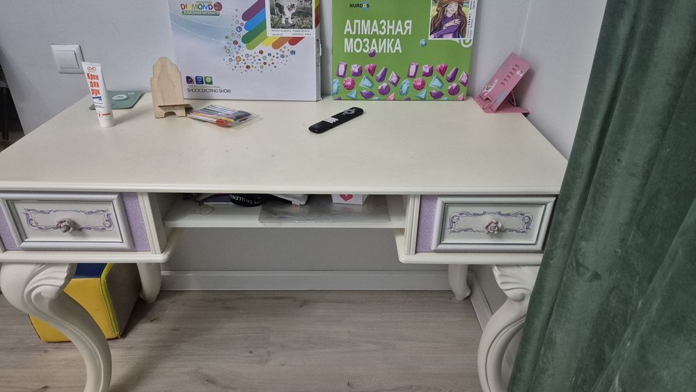 Продам стол каждый за 10000