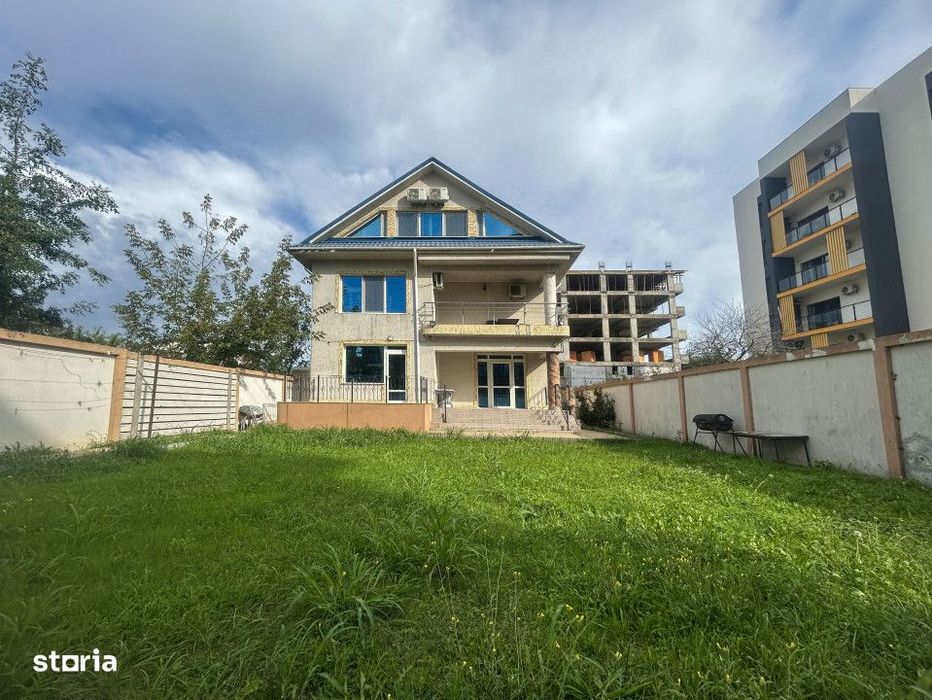Pensiune cu 10 camere in Mamaia-Sat, zona LIDL . Oportunitate de inves