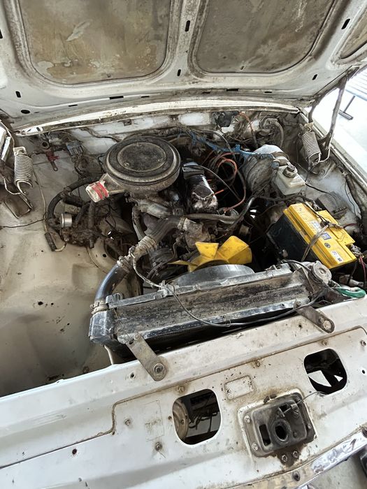 Mashina sotiladi volga 3101