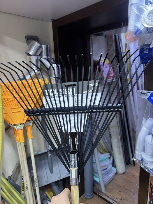 Грабли садовые пластиковые, железные