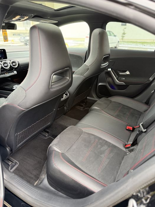 Mercedes Benz CLA180 AMG panoramic / ambientale / camera / km reali